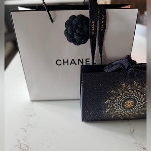 Chanel Black and White Gift Bag Duo